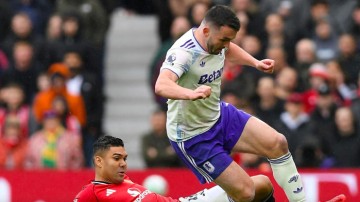 世界杯官方直播链接-6分之争！7.5亿豪门3-1笑傲欧冠资格卡位战 9轮7胜稳居前四|曼联|B费|维拉|库尼亚|萨迪奥-迪亚洛_新浪体育_新浪新闻