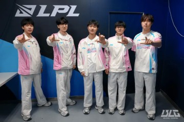 世界杯高清直播地址-战胜WBG后，BLG发布队员合影：继续精进！