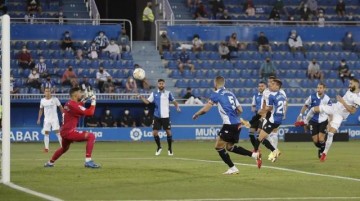 世界杯手机观看-西甲开放40%上座，抗疫措施全违法，那就求上帝保佑